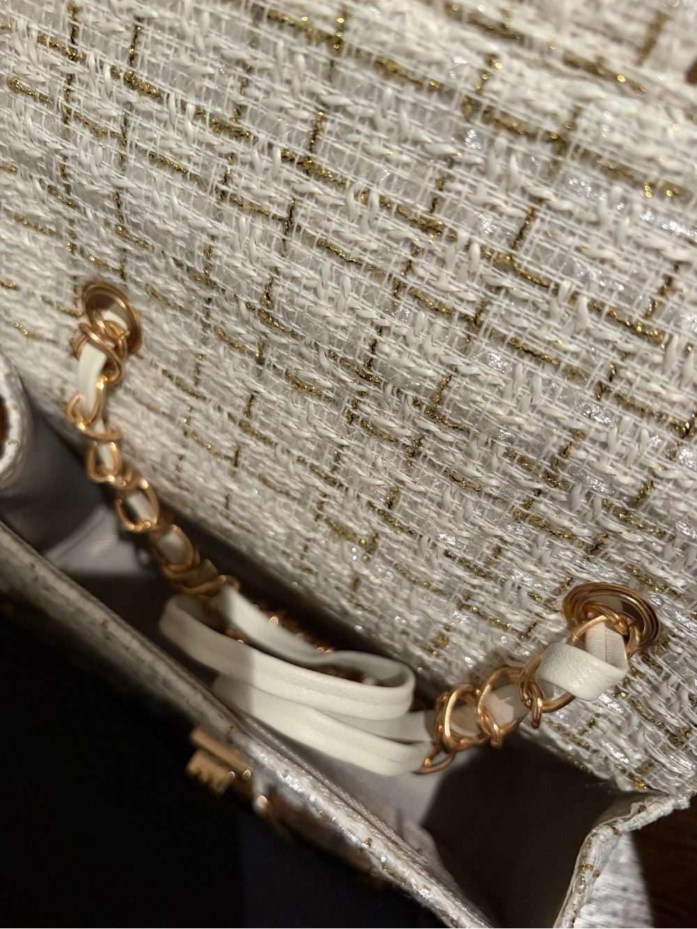 Fabric shoulder bag with gold stitching - Picture 4 of 4